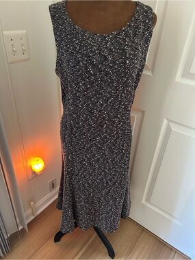 Eva Mendez Sleeveless Black and Silver Sparkle Knit Dress